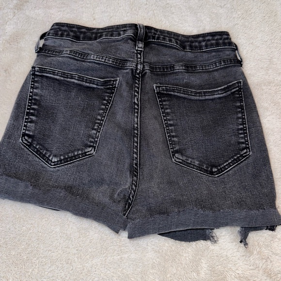 shorts - Picture 2 of 3